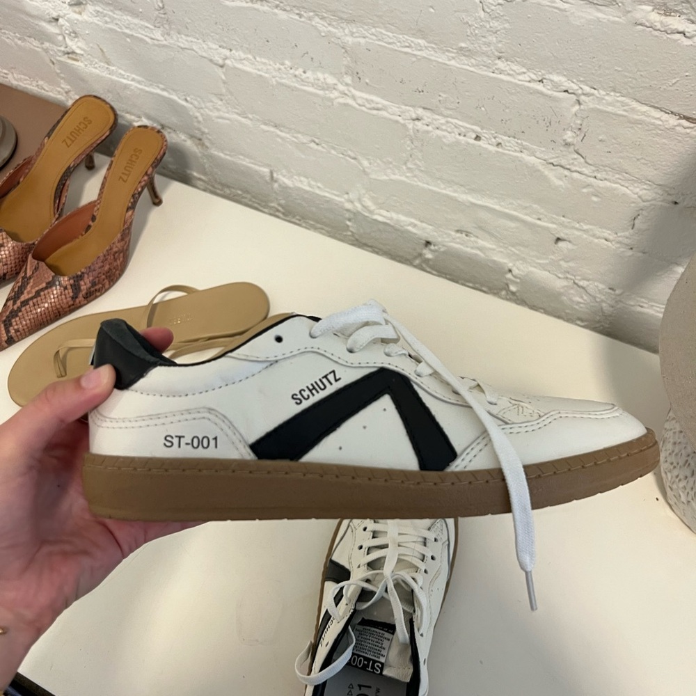 SCHUTZ White and Black Casual Sneakers